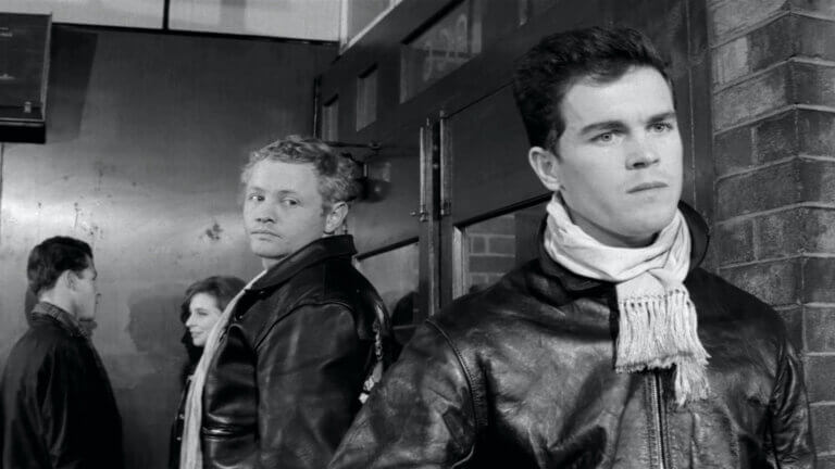 Colin Campbell et Dudley Sutton dans THE LEATHER BOYS