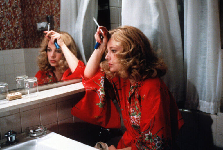 Gena Rowlands dans une scène du film Gloria de John Cassavetes.